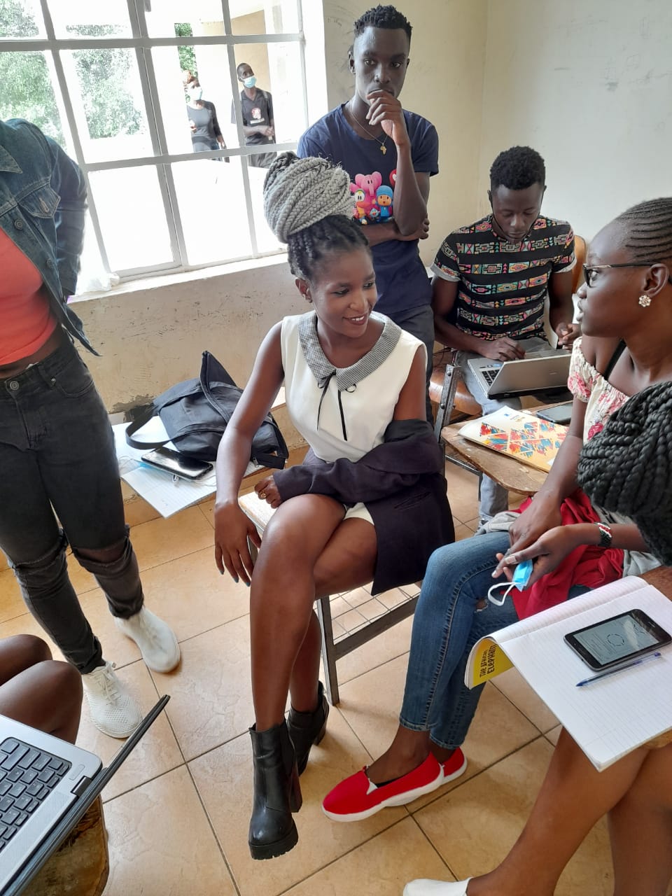 WhatsApp Image 2021-04-01 at 23.49.21 (1) WhatsApp Image 2021-04-01 at 23.49.21 (1)